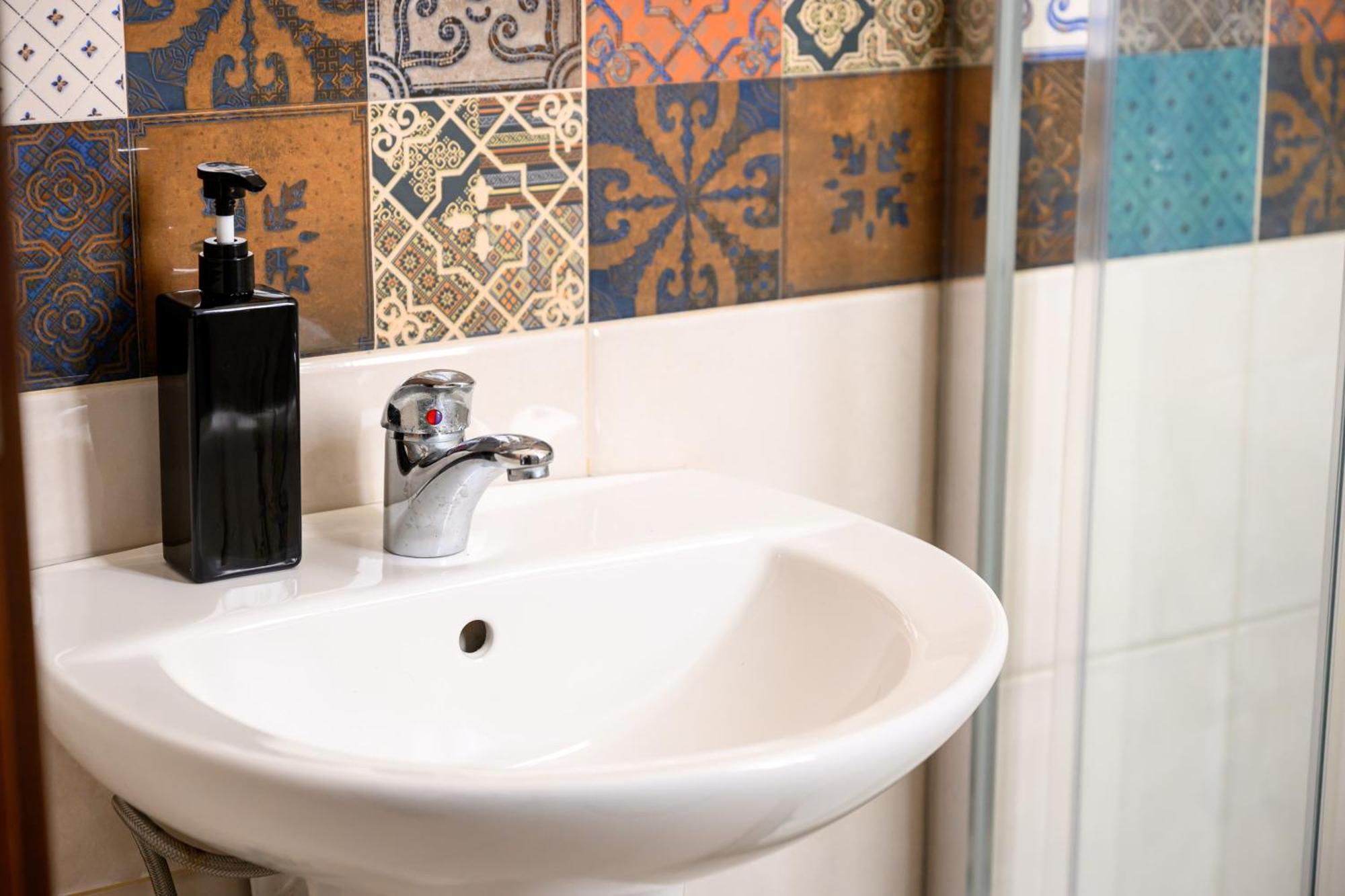民宿 F11 1, Private Double With Private Bathroom In Shared Flat *